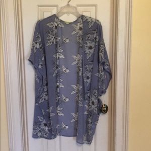 Gianni Bini Floral lightweight cardigan